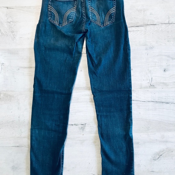 Hollister lot of jeans and skirt size 7 - Picture 3 of 3